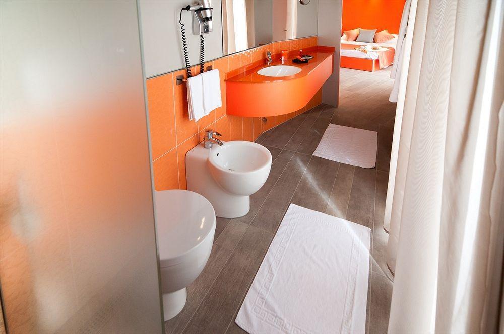 Hotel Milan Rosolina Mare Zewnętrze zdjęcie