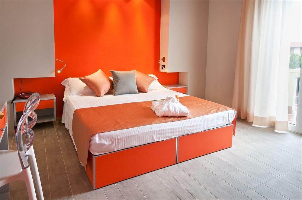 Hotel Milan Rosolina Mare Zewnętrze zdjęcie